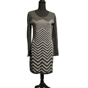 London Times Chevron Knit Sweater Dress 100% Acrylic Grey Size M